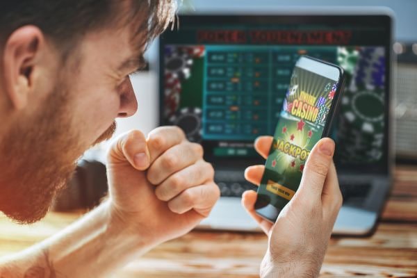 Filipino player setting up g63 vip app on Android smartphone